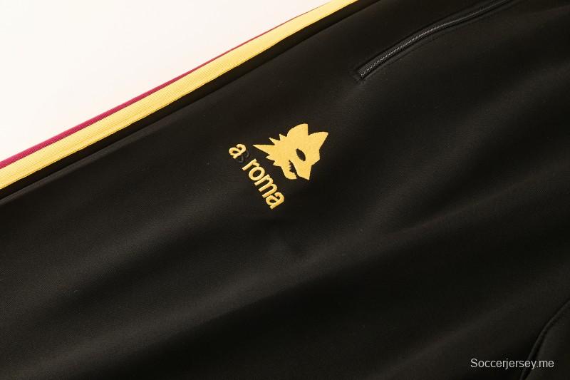 2026/27 AS Roma - طقم رياضي باللونين العنابي والذهبي مع سترة بسحاب كامل + بنطال طويل أسود