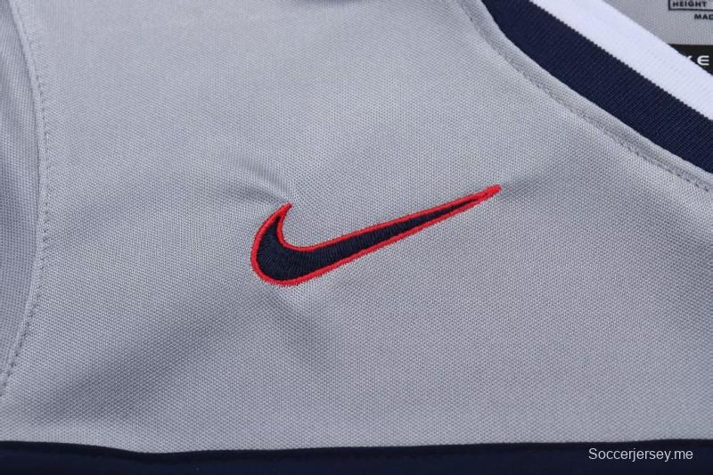 قميص باريس سان جيرمان (PSG) للعب خارج أرضه من موسم 2000/2001