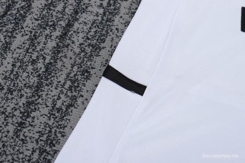 قميص مانشستر يونايتد للعب خارج أرضه لموسم 2002/2003