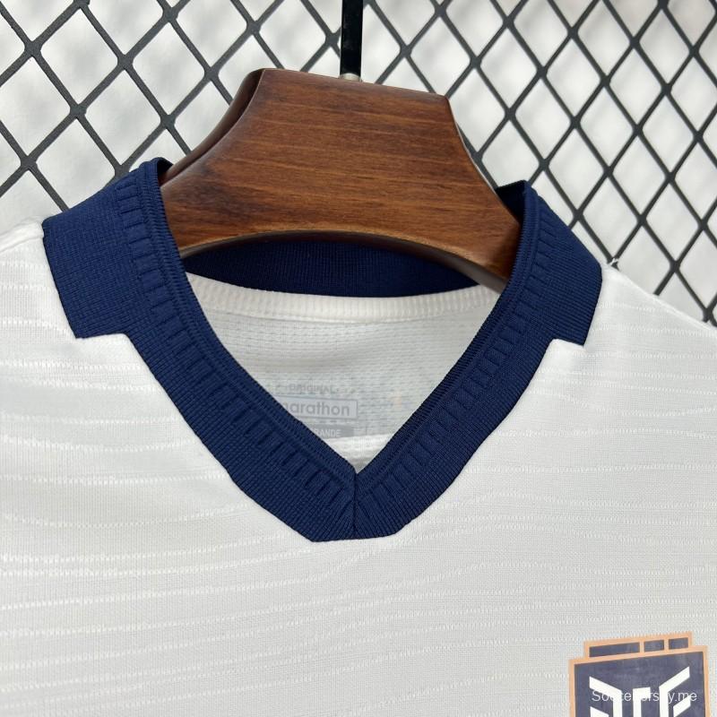 الزي الثالث لفريق إكوادور للأطفال في كأس العالم 2026