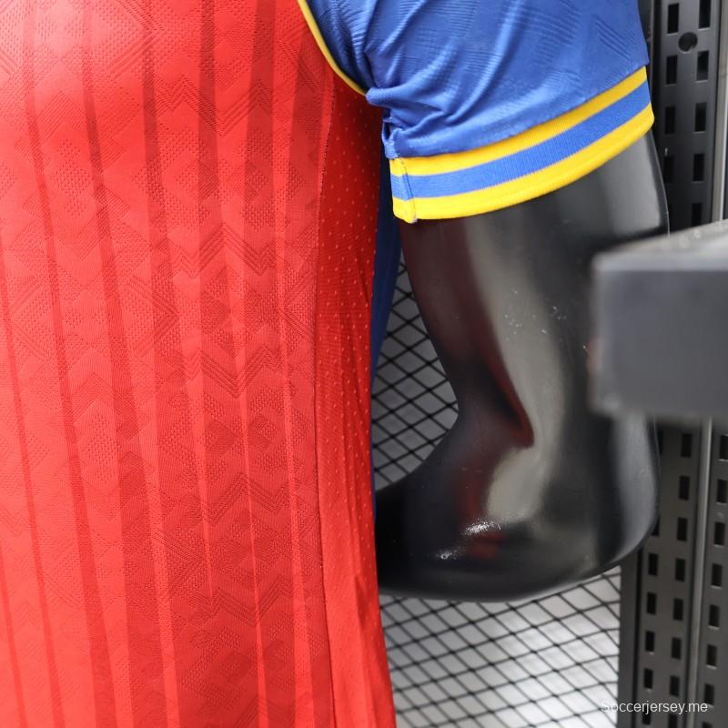 قميص اللاعب إصدار 26/27 لفريق برشلونة باللون الأزرق الملكي والأحمر القرمزي بخطوط عمودية  إصدار خاص