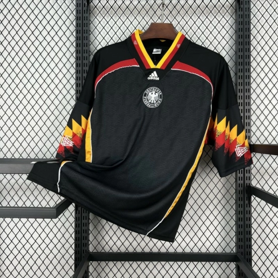 قميص كأس العالم 2026 للرجال من ألمانيا: إصدار "Bringback Remixed"