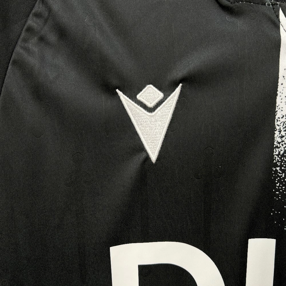 2025/26 قميص فريق بورغوس سي إف سي للرجال خارج الملعب