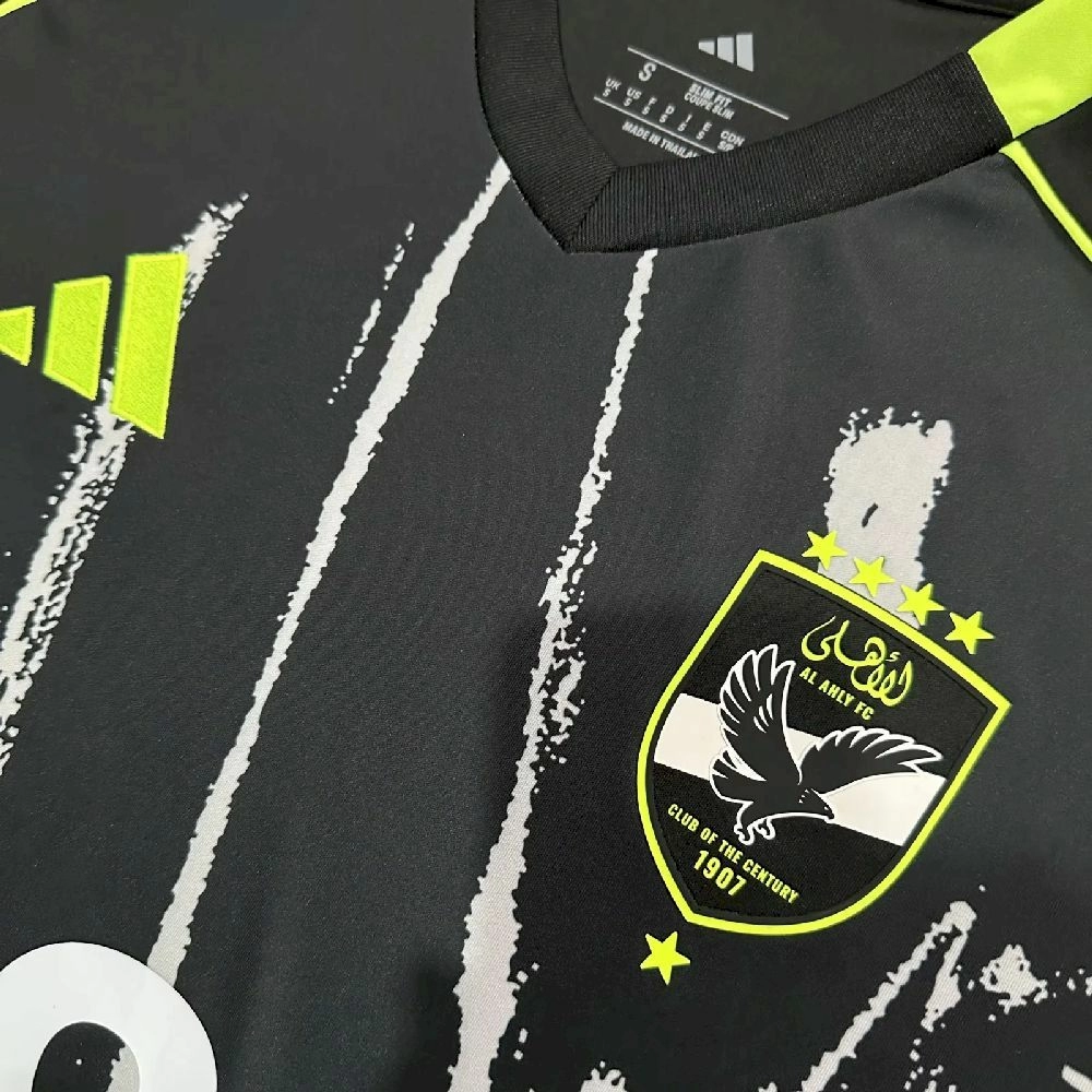 2025/25/26 قميص الأهلي للرجال خارج الملعب