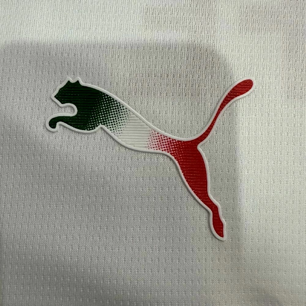 2025/26 قميص شيفاس غوادالاخارا للرجال خارج الديار للرجال