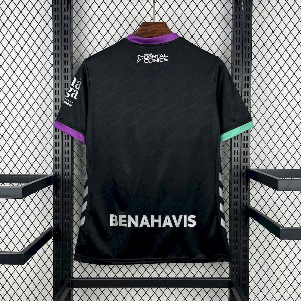 2025/25/26 قميص ملقة للرجال خارج الملعب