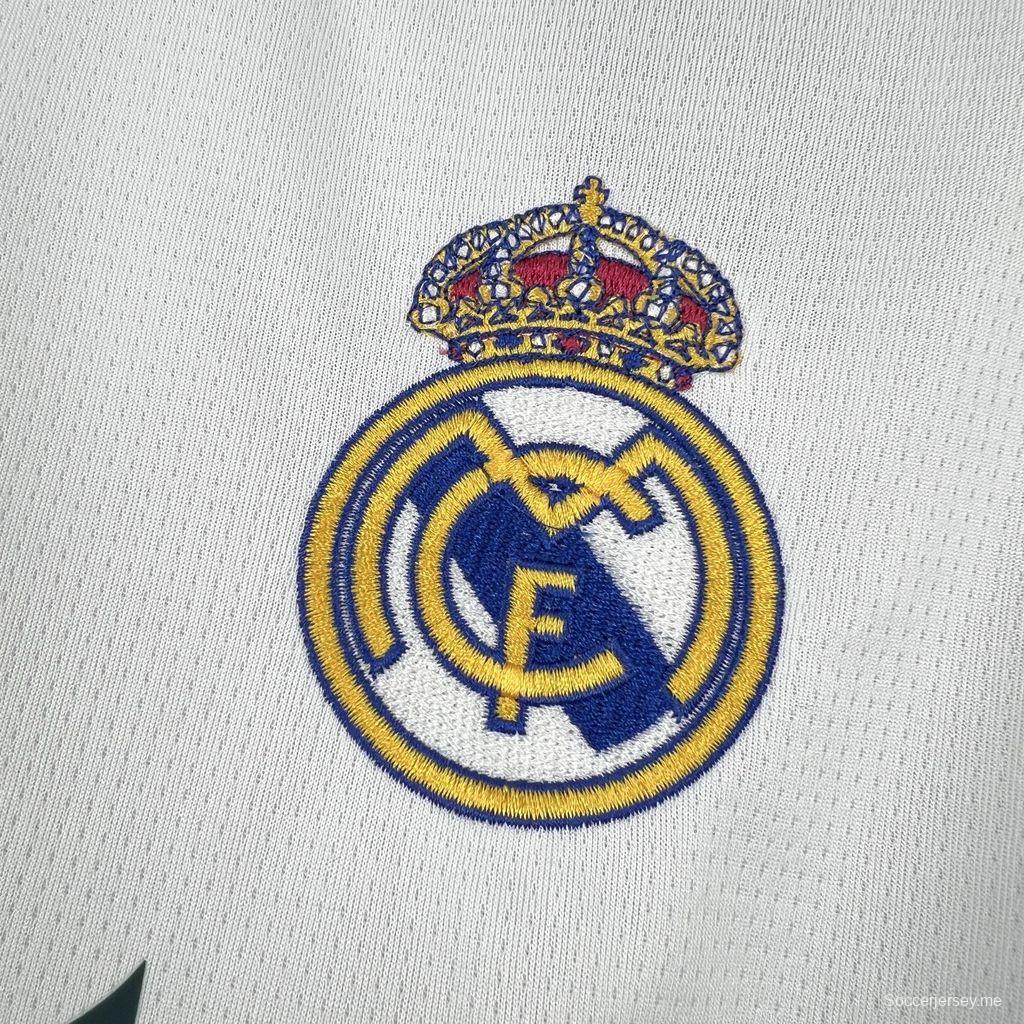 قميص ريال مدريد للعب على أرضه لموسم 2026/27
