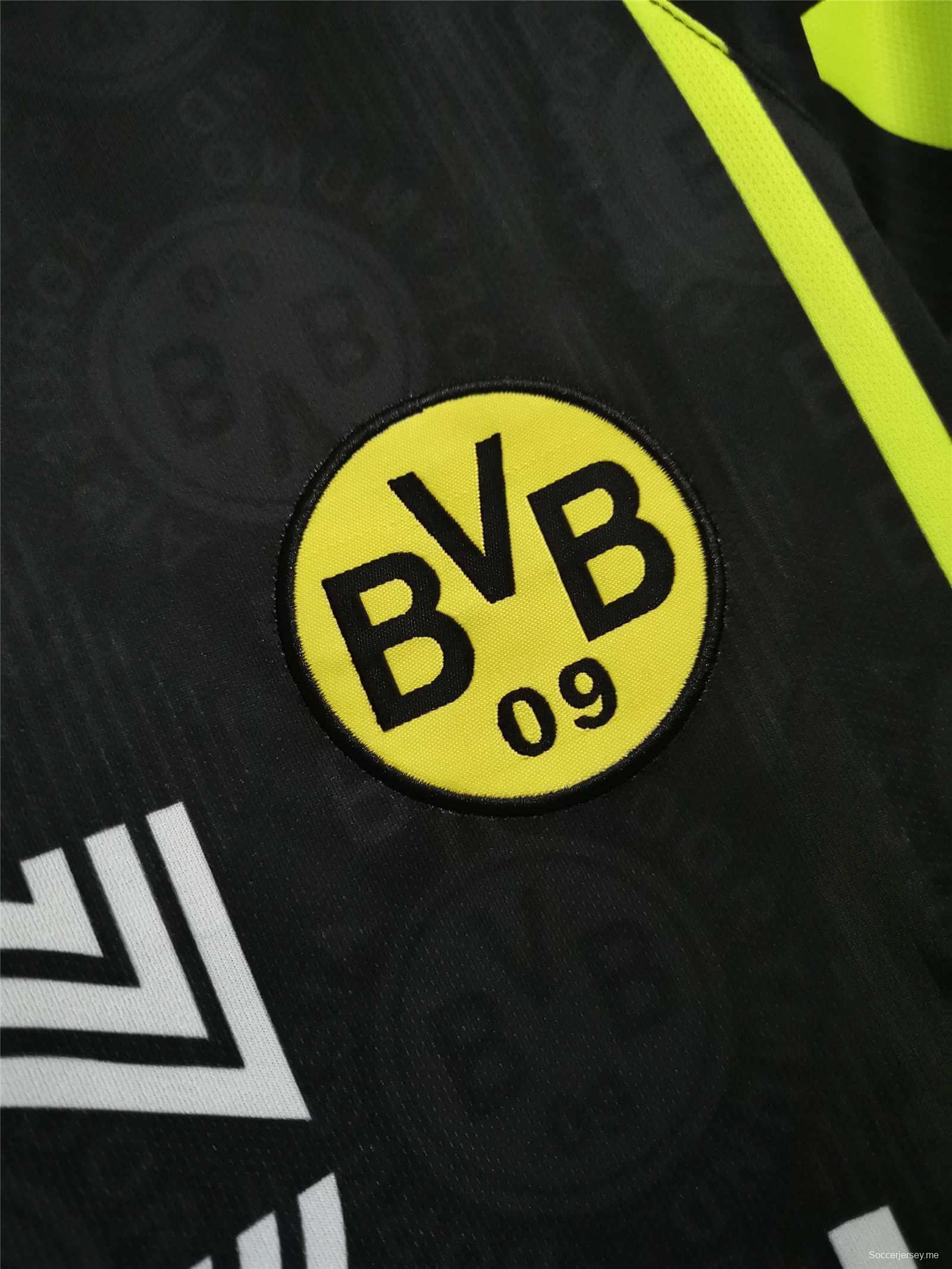 قميص فريق بوروسيا دورتموند 96/97 ريترو خارج الديار
