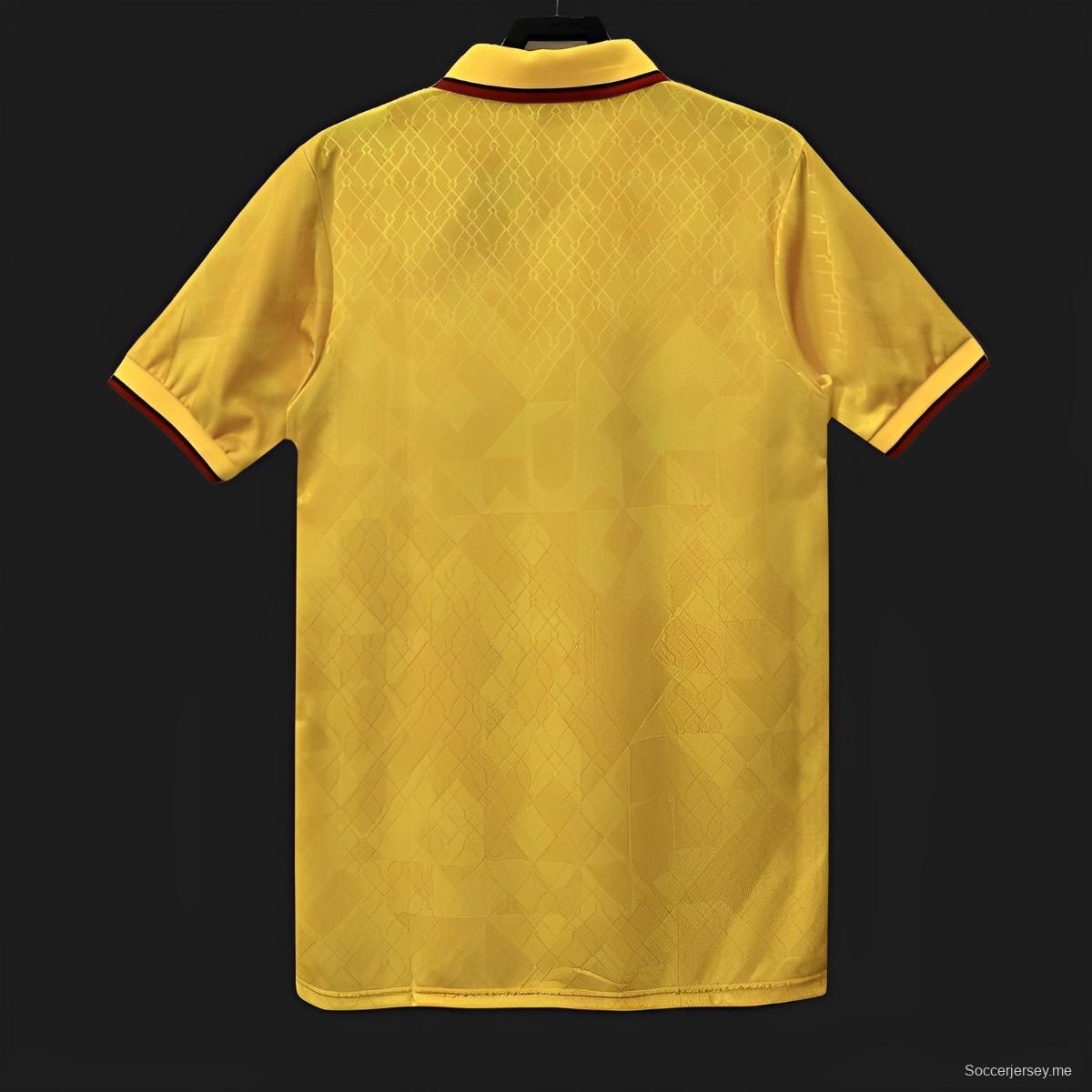 القميص الأصفر الثالث لميلان 95/96 ريترو 95/96 ميلان أصفر قديم
