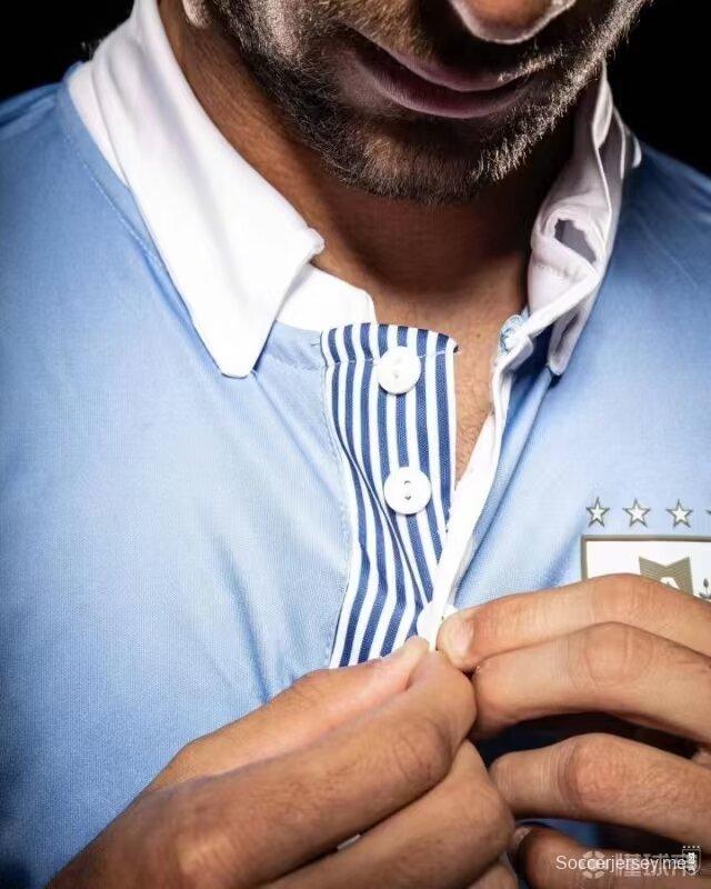 2024 أوروجواي 2024 القميص الأساسي
