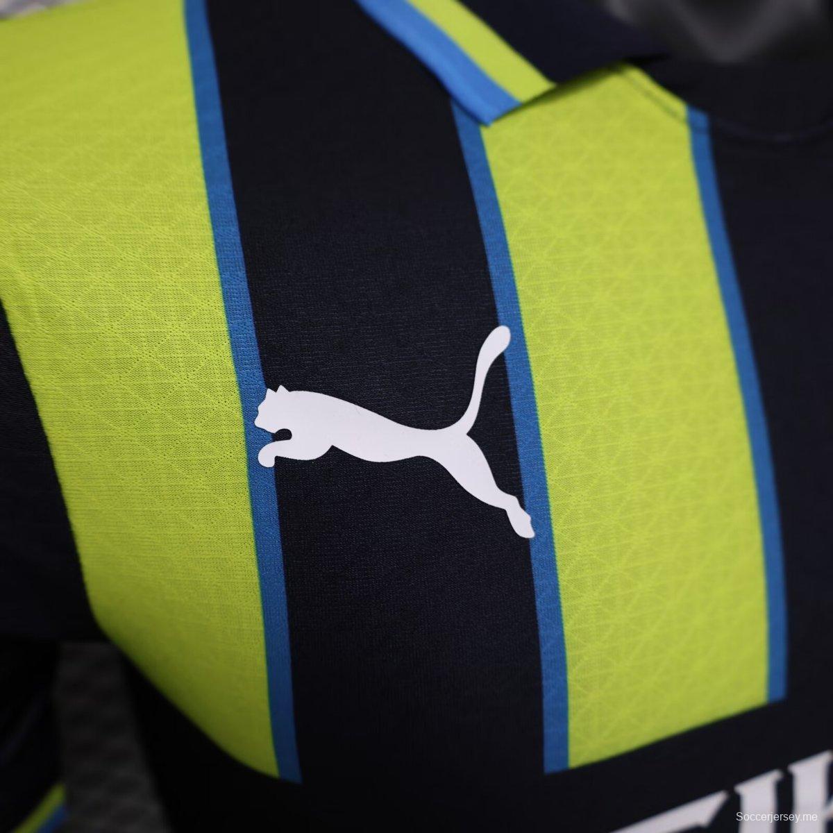 نسخة اللاعب 24/25 قميص مانشستر سيتي الثالث لمانشستر سيتي 24/25
