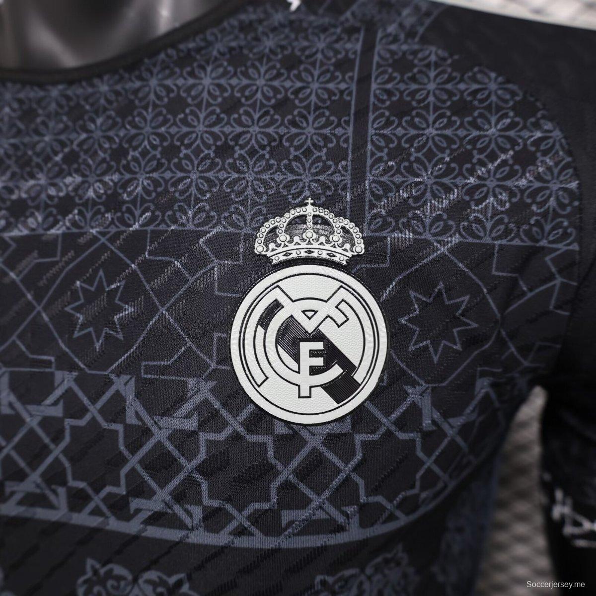 إصدار اللاعب 24/25 قميص ريال مدريد 24/25 قميص ريال مدريد الأسود الخاص
