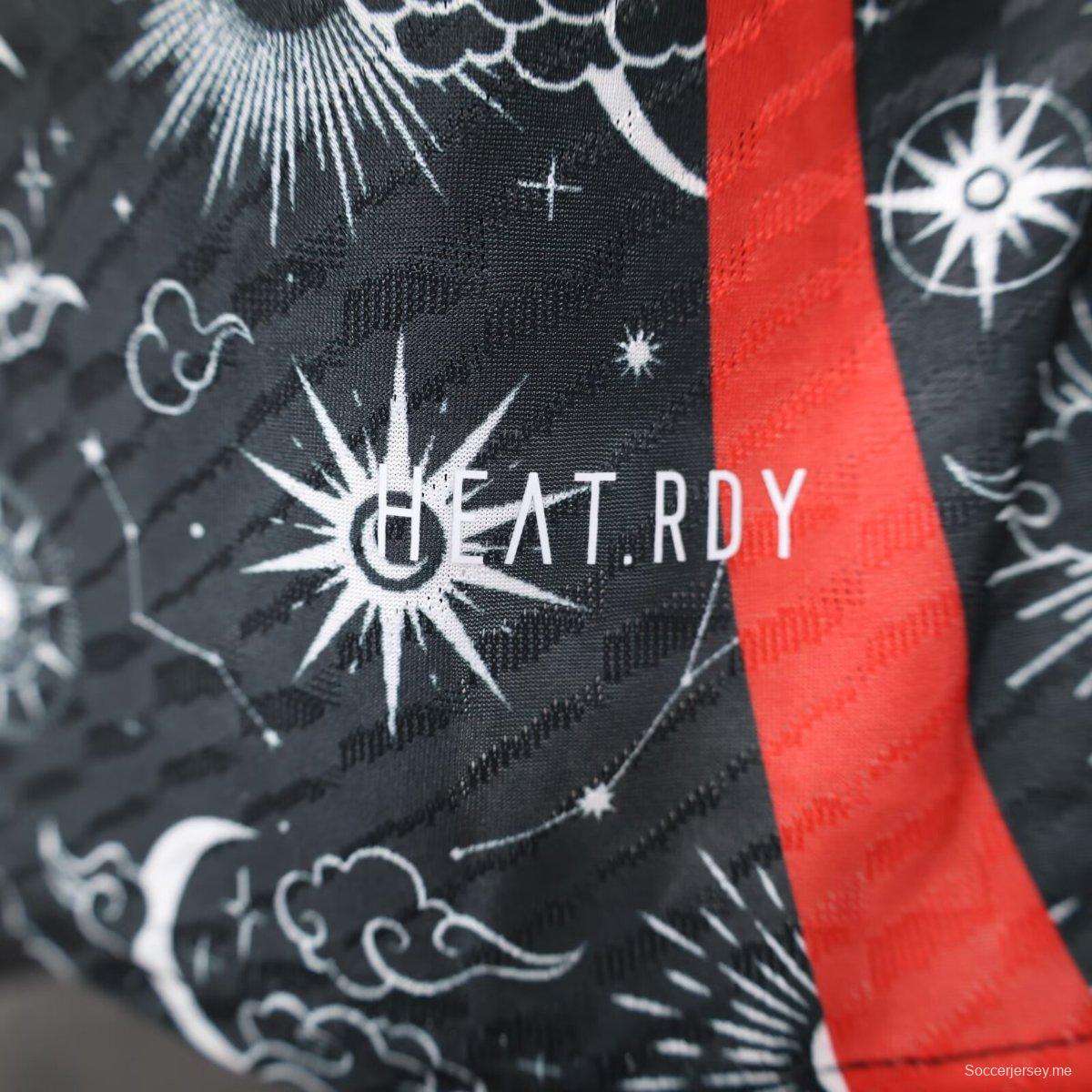 نسخة اللاعب 2024 قميص خاص من إصدار 2024 اليابان باللون الأسود المرصع بالنجوم والسماء المرصعة بالنجوم
