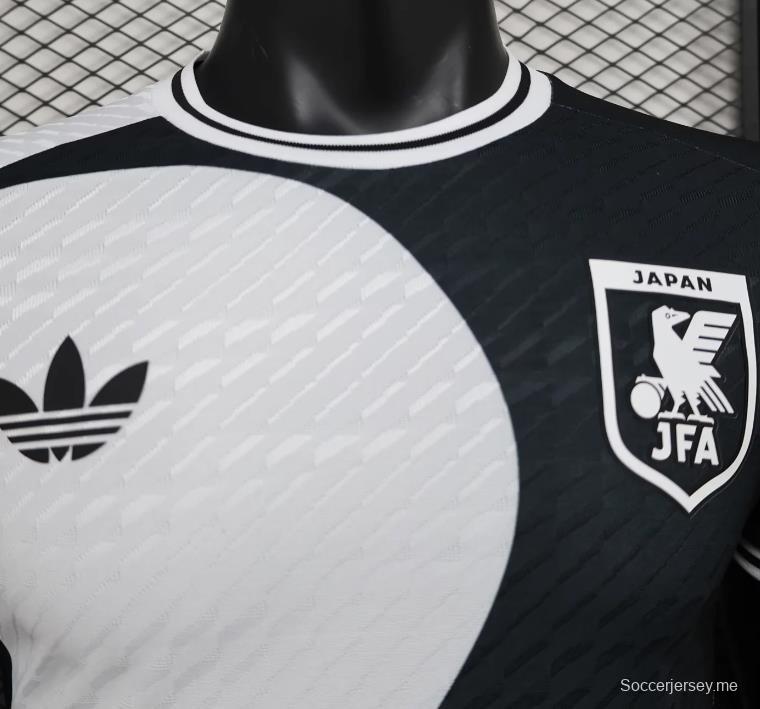 إصدار اللاعب 2024 قميص اليابان 2024 أسود/أبيض خاص باليابان
