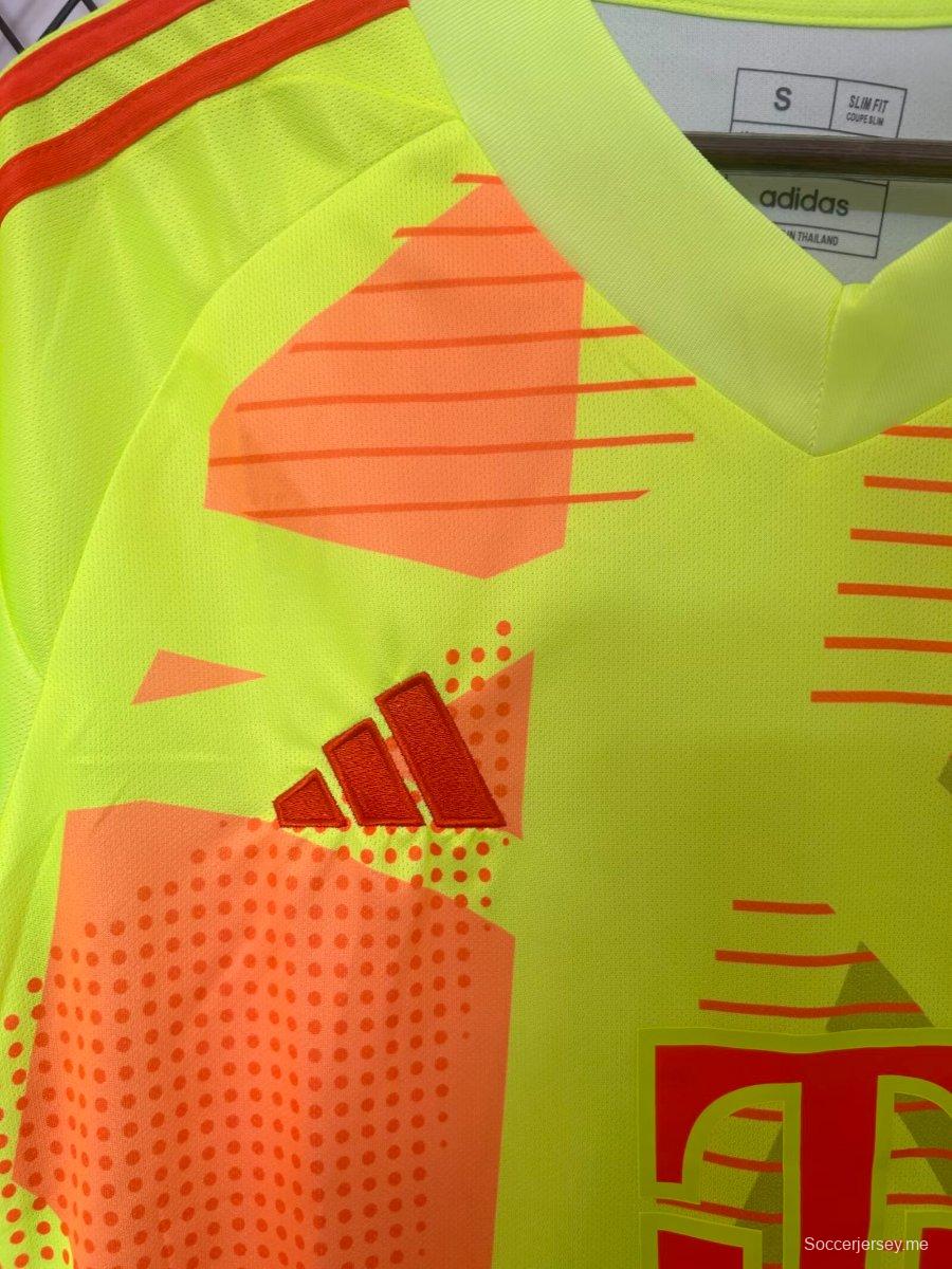 24/25 قميص حارس مرمى بايرن ميونيخ الأخضر 24/25
