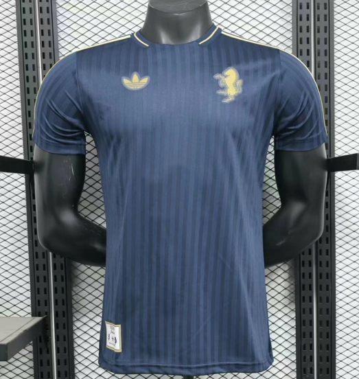 إصدار اللاعب 25/26 قميص مانشستر يونايتد أيقونة مانشستر يونايتد باللون الكحلي