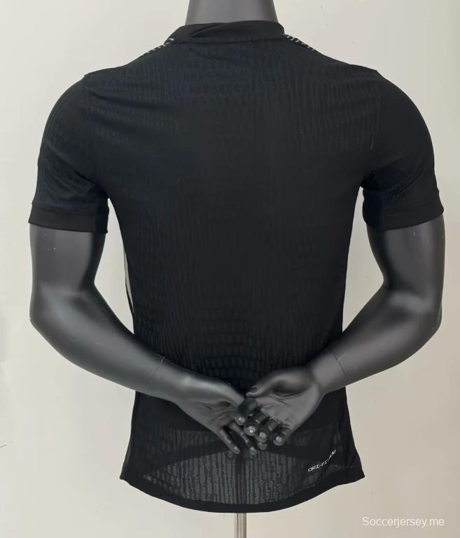 نسخة اللاعب 25/26 حارس مرمى باريس سان جيرمان قميص أسود اللون