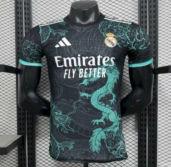 2025/26 نسخة اللاعب 2025/26 قميص ريال مدريد إصدار التنين الأخضر الأسود