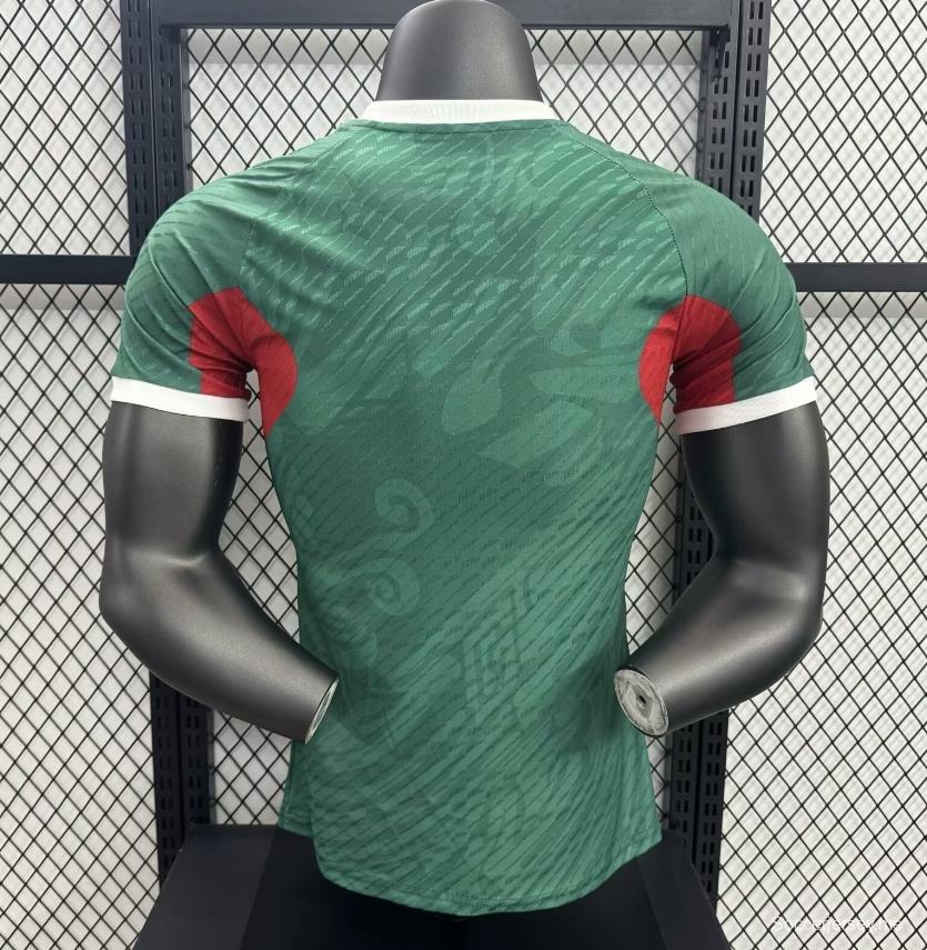 نسخة اللاعب 2025 قميص المكسيك الأخضر بنقشة التنين الأخضر قبل المباراة