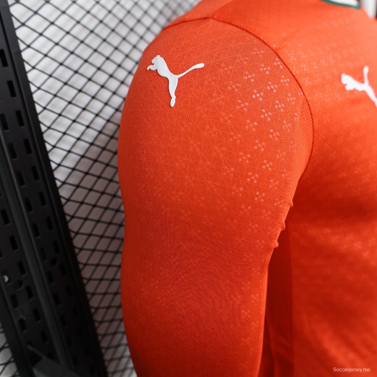 نسخة اللاعب 2024 قميص بأكمام طويلة الأكمام للبرتغال على أرضه