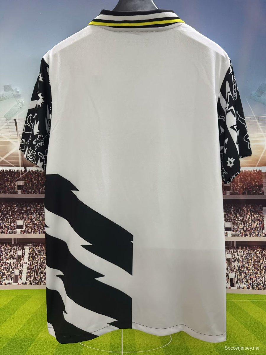 قميص خاص بالدوري الإنجليزي الممتاز 2025