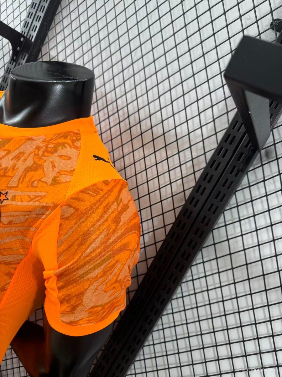 إصدار اللاعب 25/26 قميص ميلان برتقالي اللون البرتقالي