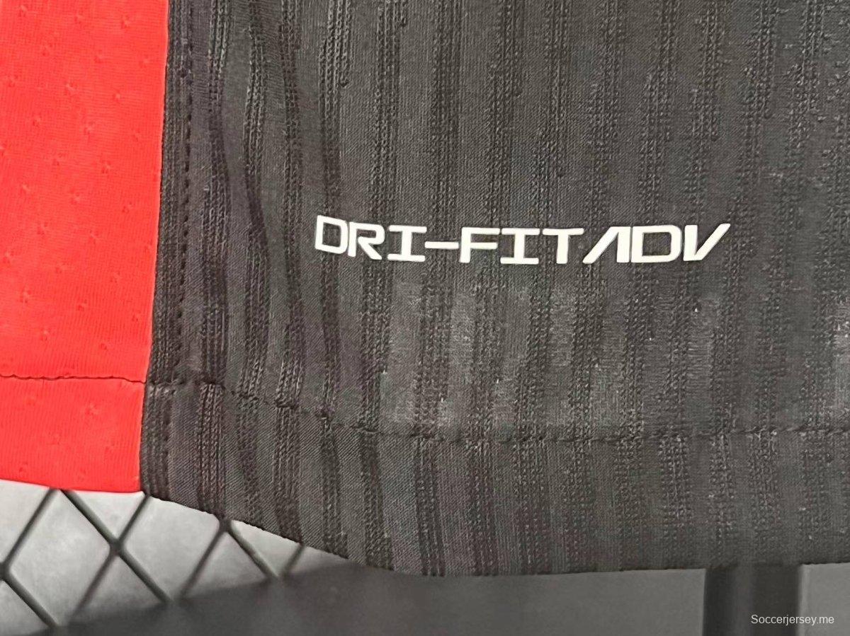 إصدار اللاعب 24/25 برشلونة × ترافيس سكوت قميص بأكمام طويلة الأكمام من برشلونة × ترافيس سكوت