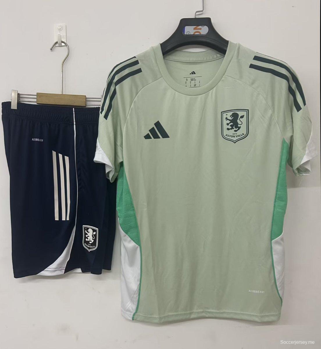25/26 قميص أستون فيلا قبل المباراة باللون الأخضر الفاتح + شورت أخضر فاتح+