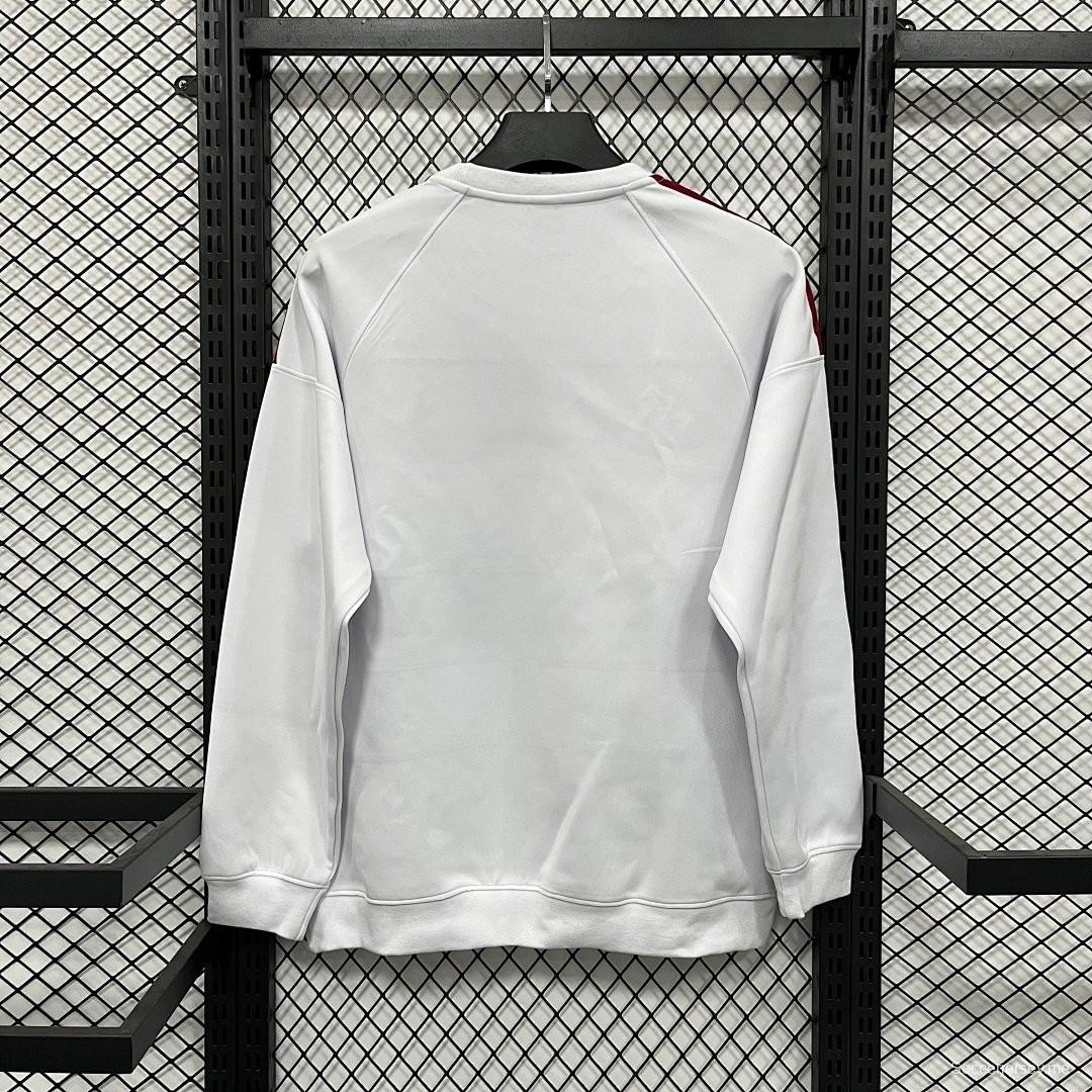 25/26 سويت شيرت بأكمام طويلة من أديداس بايرن ميونيخ - قميص تدريب أبيض كستنائي أخضر ملون