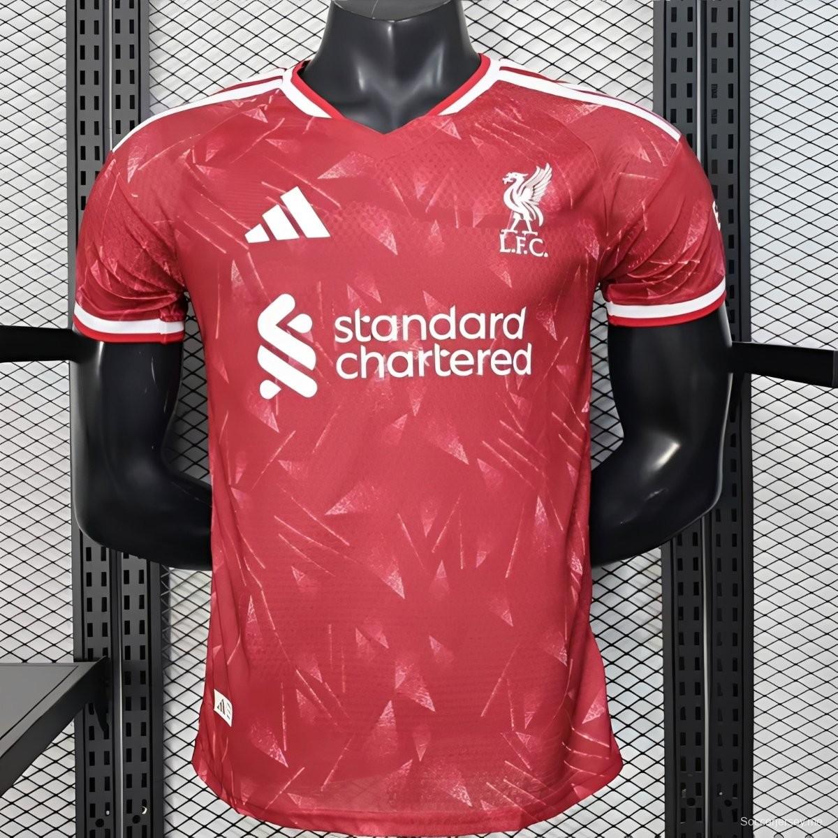 25/26 نسخة اللاعب 25/26 قميص ليفربول المنزلي باللون الأحمر بنقشة مجردة