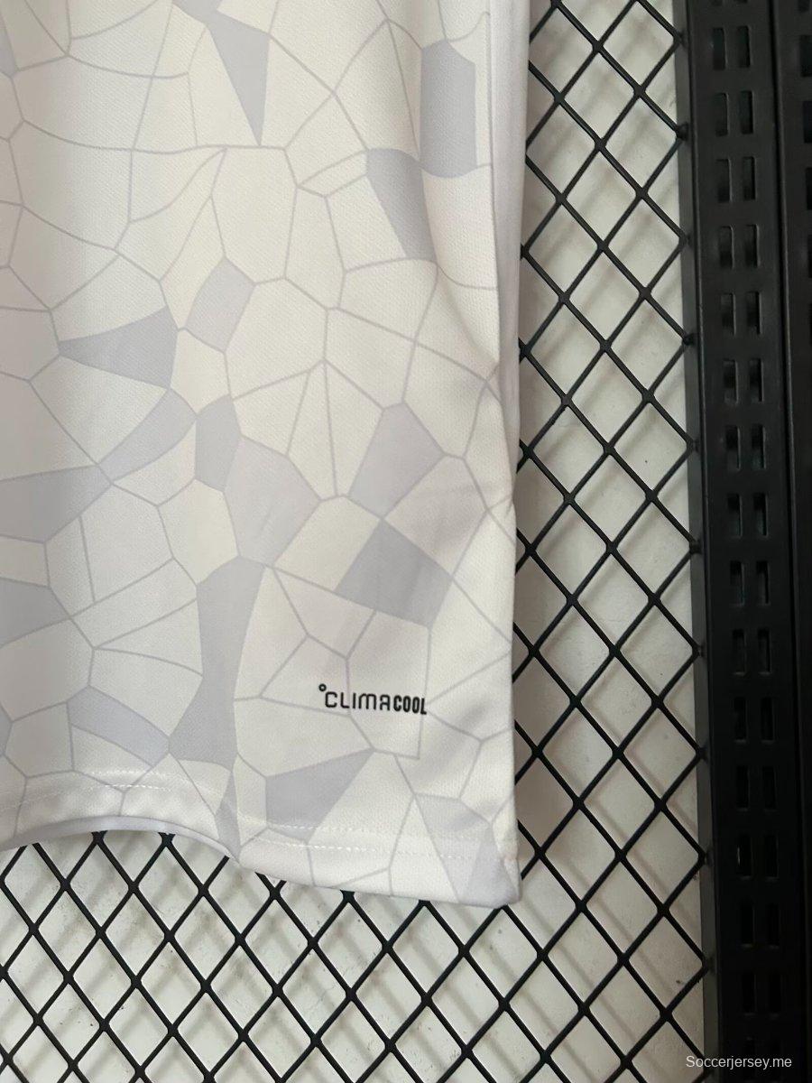 26/26 القميص الثالث لفريق سيلتيك